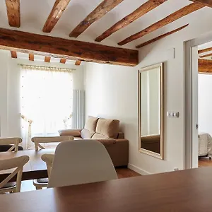 https://apt-balcon-del-encierro.biarritzhotels.info